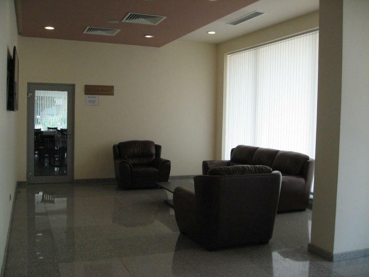 Satellite 3* Sofia
